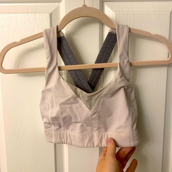 Lulu Lemon size 6 - EUC sports bra - Picture 1 of 6